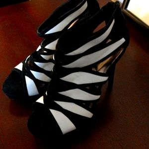 Carlos Santana platform heels 6m